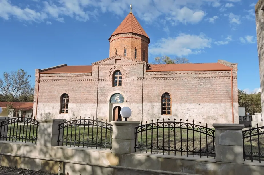 azerbaycan Arnavut Kilisesi
